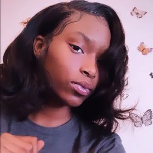 Meet your Posher, Samia